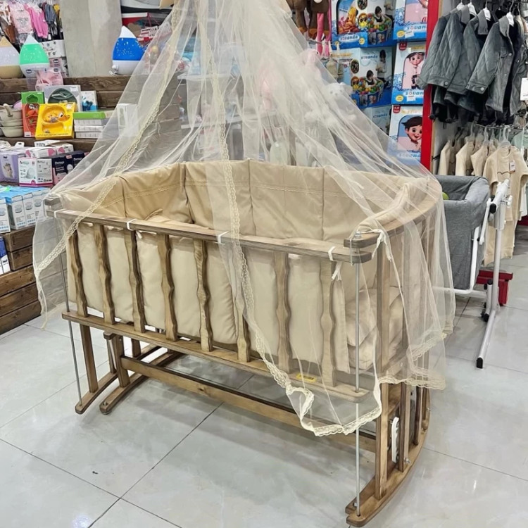 تخت کنار مادر چوبی سایز 110 - تصویر محصول